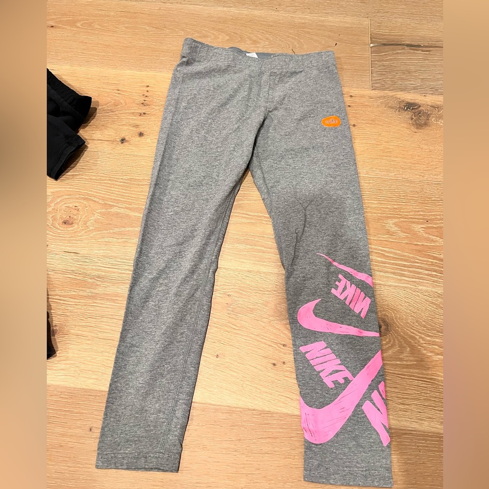 Nike Sportswear - Girls Leggings - Large